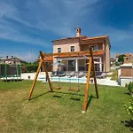 بيت للعطل Danka Smoljanci
