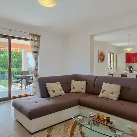 Semesterbostad Danka Smoljanci