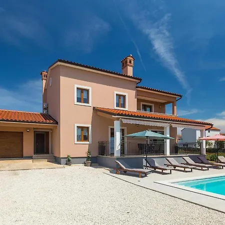 Danka Semesterbostad *