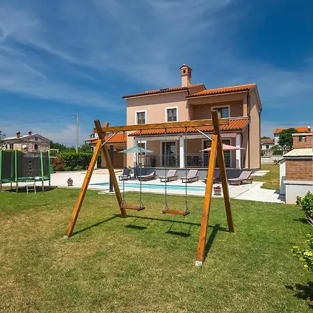 Semesterbostad Danka Smoljanci